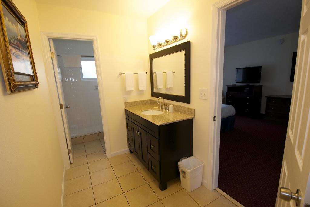 Surf Side Resort Помпано Бич Экстерьер фото